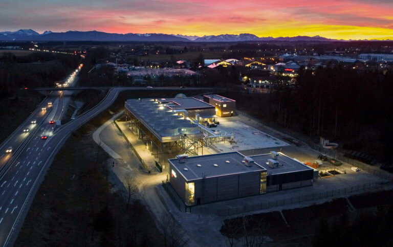 Architekturfotografie der Geothermie Holzkirchen
