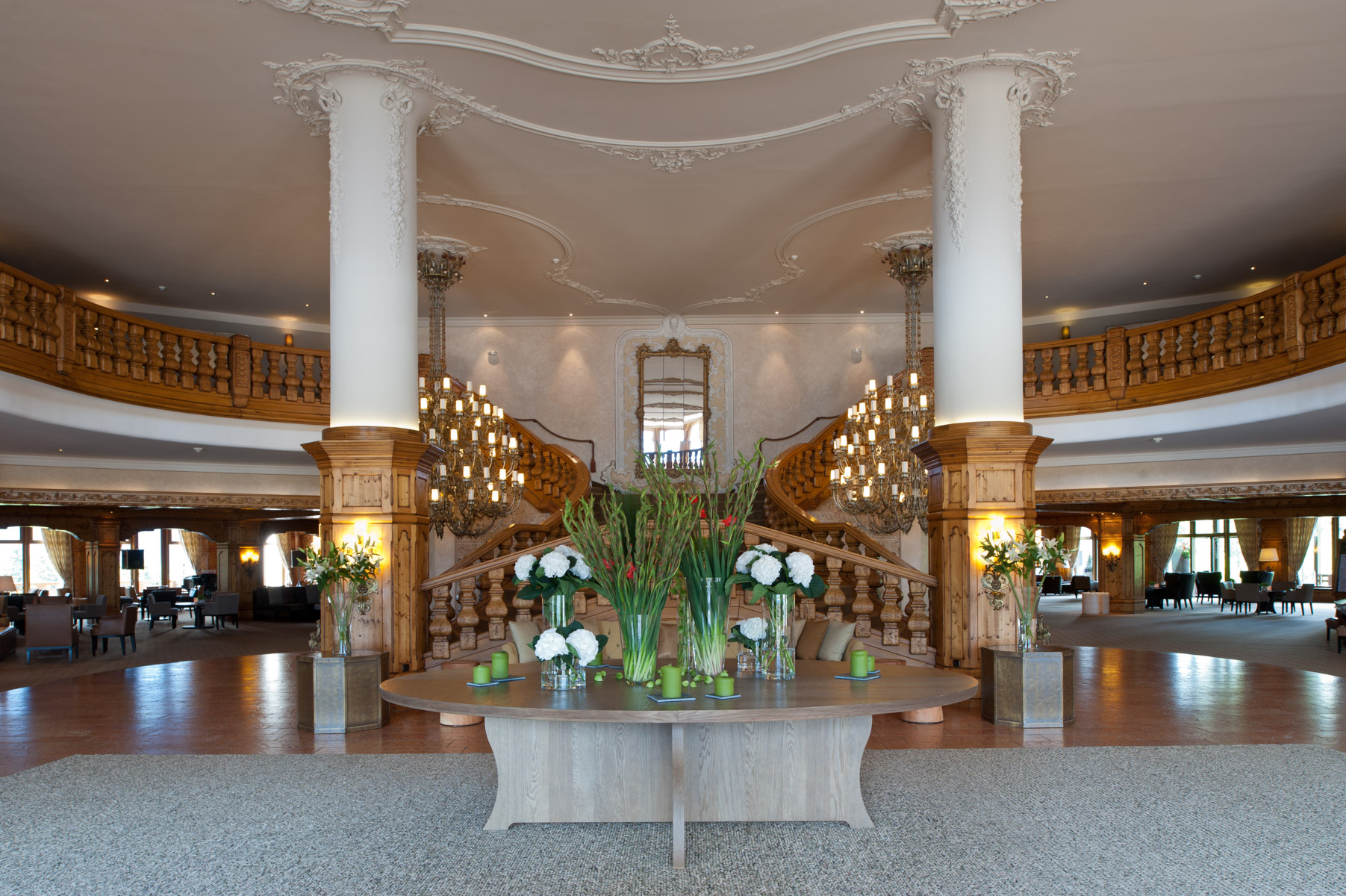 Interalpen Innenaufnahme Foyer