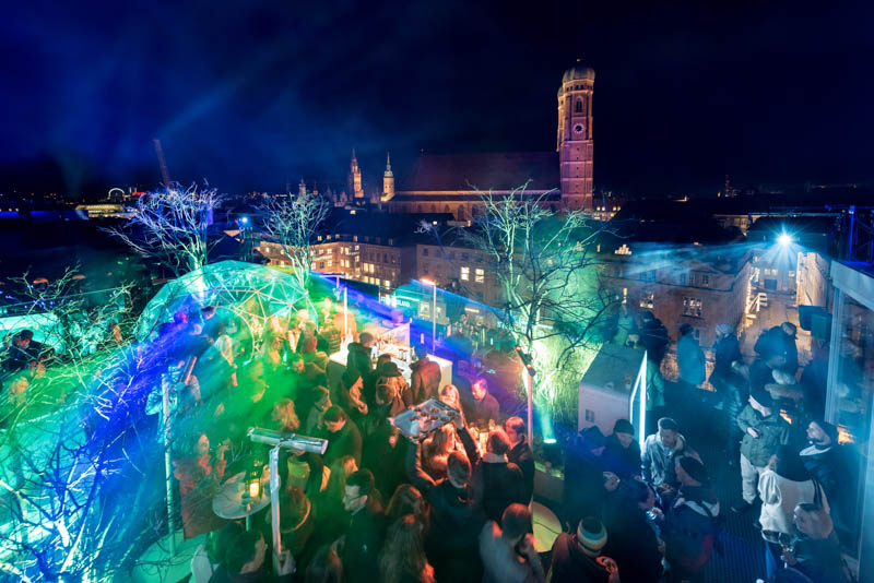 Hotel Bayerischer Hof Polar Bar bei Nacht