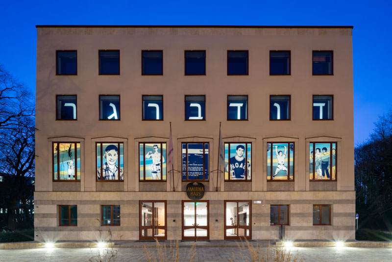 Architekturfotografie Kunstinstallation - Zwölf Monate – Zwölf Namen