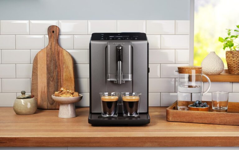 Produktfotografie für Bosch – VeroCafe Kaffeevollautomat im Studio