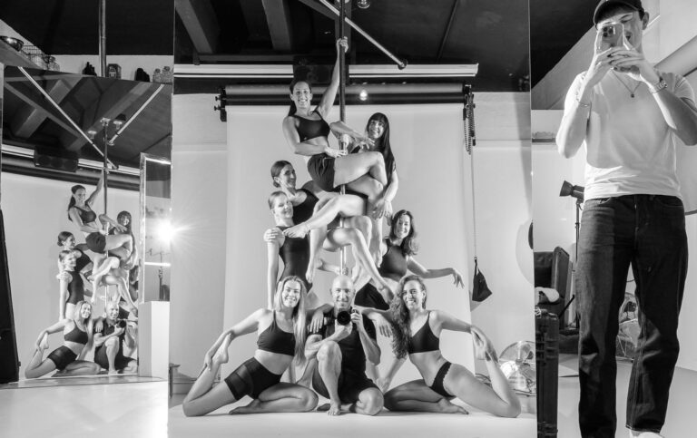 Peoplefotografie für Navina-Sphere Pole Dance in München
